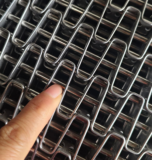 Latest company news about customized stainless steel 304 Honeycomb conveyor belt