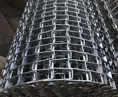 Latest company news about Flat wire conveyor mesh belt to Spain 30meters