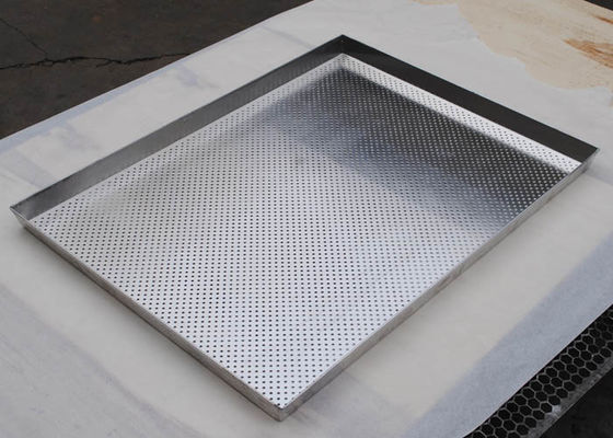 0.8mm Aluminum Metal Baking Tray Perforated Drying Pans With Round Holes