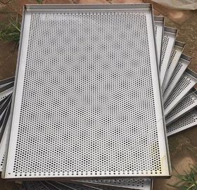 Good price Metal Perforated Wire Basket Cable Tray , Stainless Steel Baking Sheet For Food Processing online