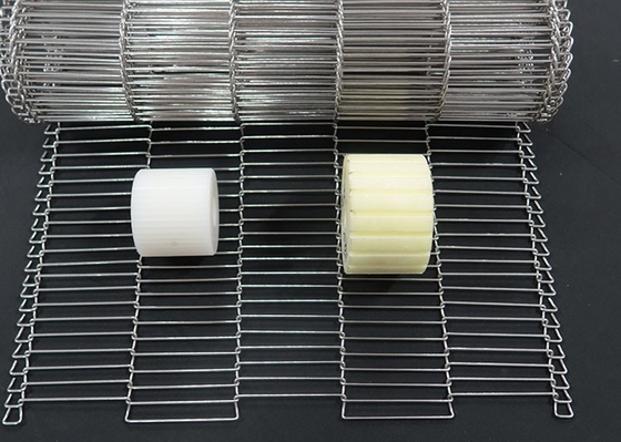 Stainless Steel Wire Mesh Ladder Flat Conveyor Belt For Egg Chocolate Transportation